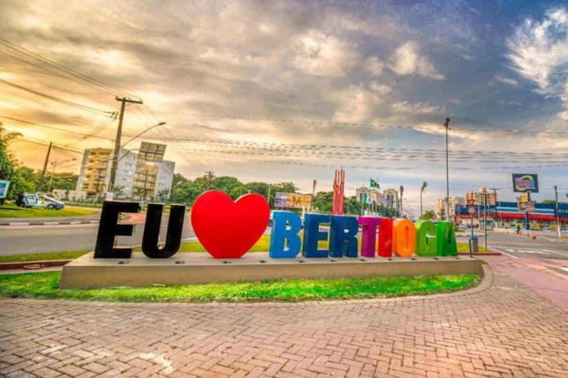 Casa Individual Aconchegante - Rio Da Praia - Bertioga Ngoại thất bức ảnh
